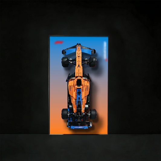Cadre mural premium compatible avec la voiture de course LEGO® Technic™ McLaren Formula 1™ 42141