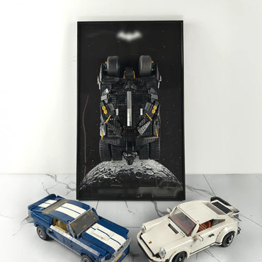 Cadre mural premium compatible avec LEGO® Batman™ Batmobile™ Tumbler 76240