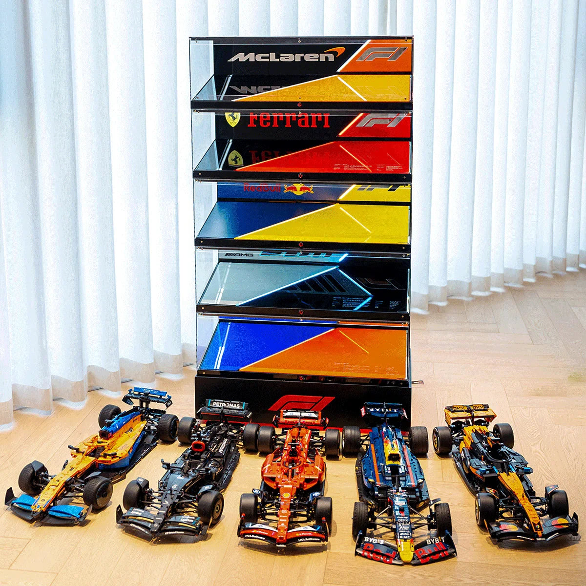 Vitrine empilable XL F1 pour LEGO® Technic | Porte magnétique anti-poussière et base lumineuse