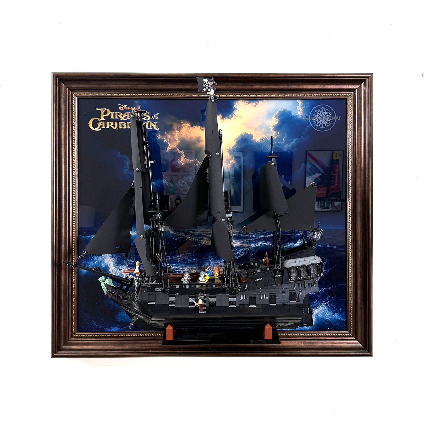 Premium Wall Display Frame Compatible with LEGO® Icons The Black Pearl Collector’s 10365