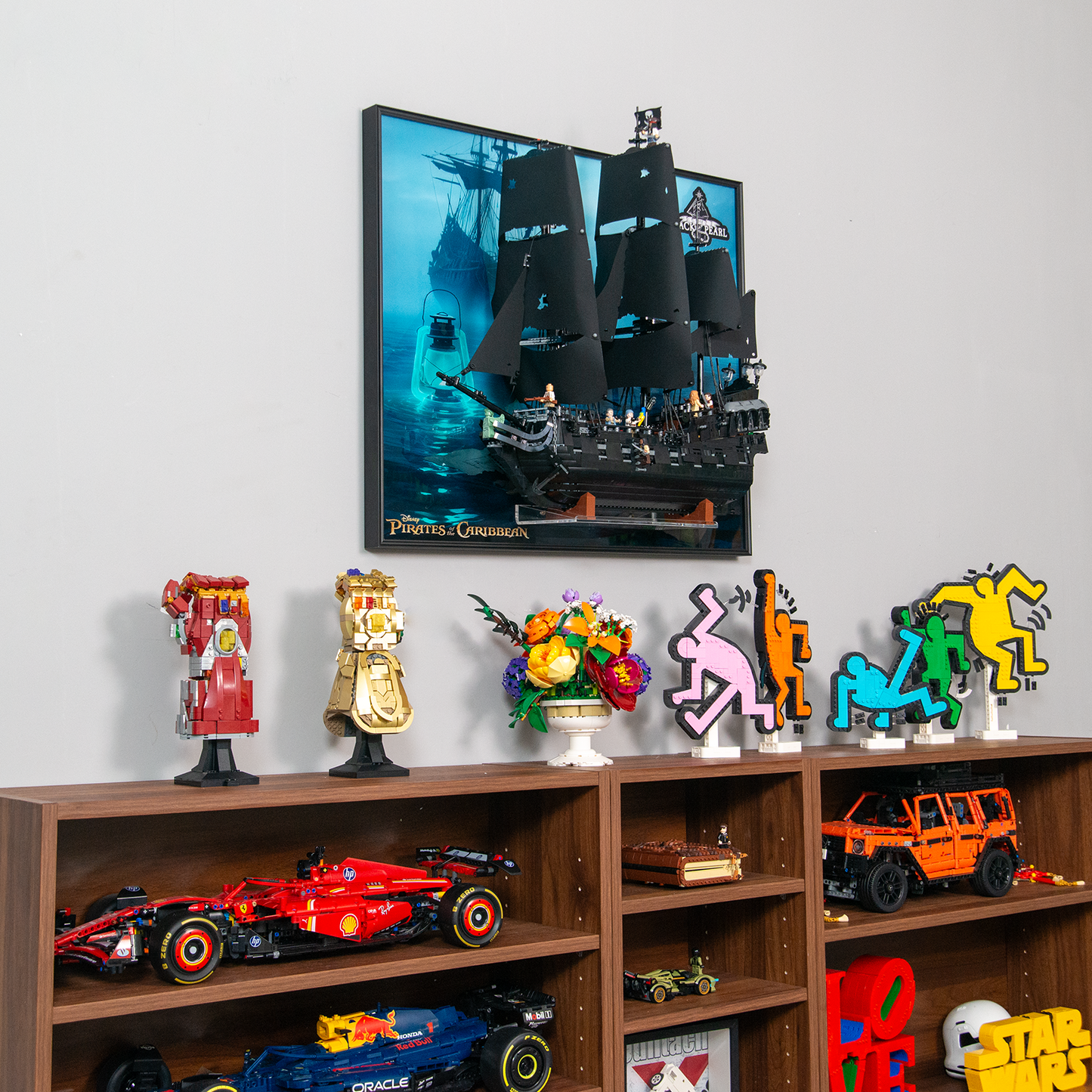 Premium Wall Display Frame Compatible with LEGO® Icons The Black Pearl Collector’s 10365