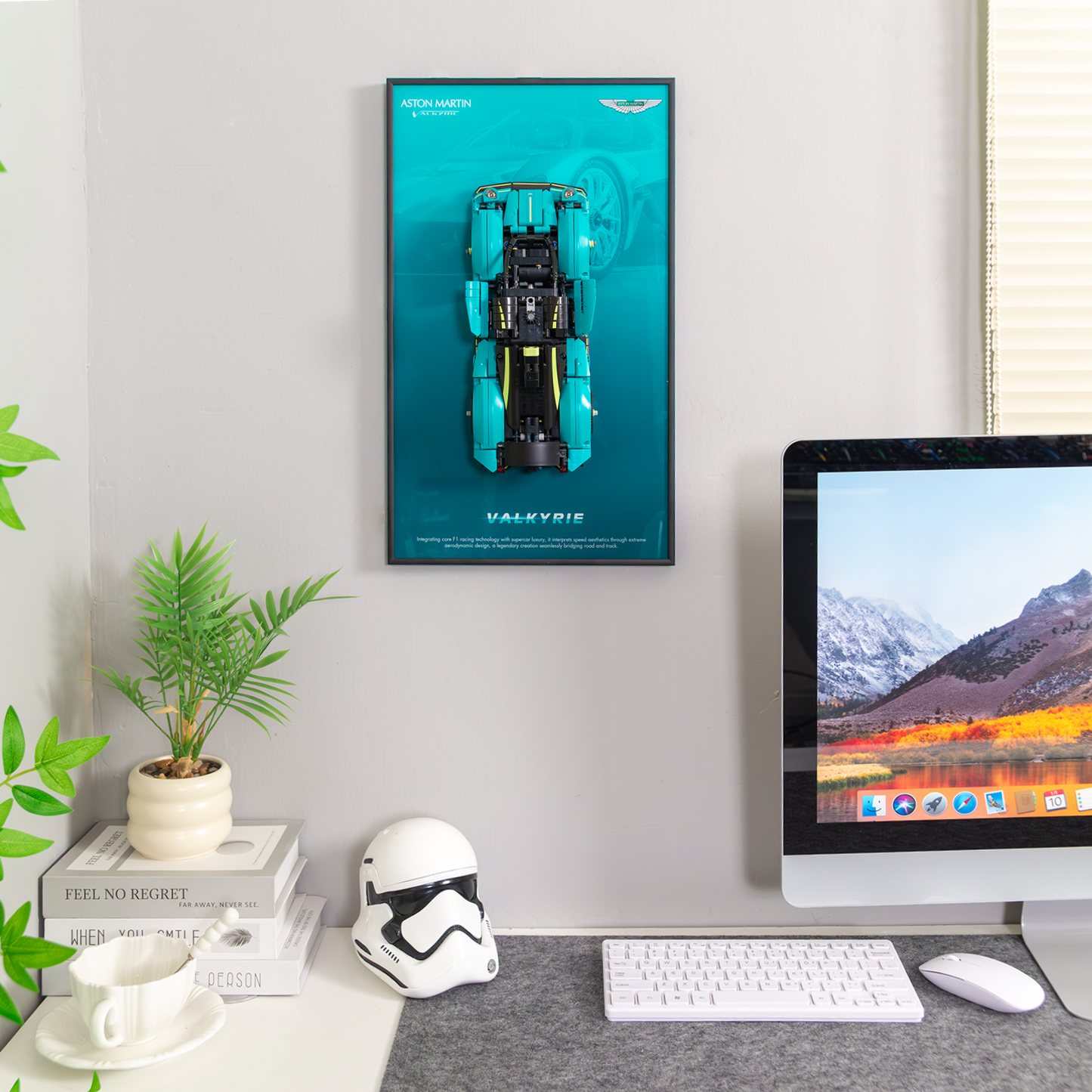 Premium Wall Display Frame compatible with LEGO® Technic Aston Martin Valkyrie 42208