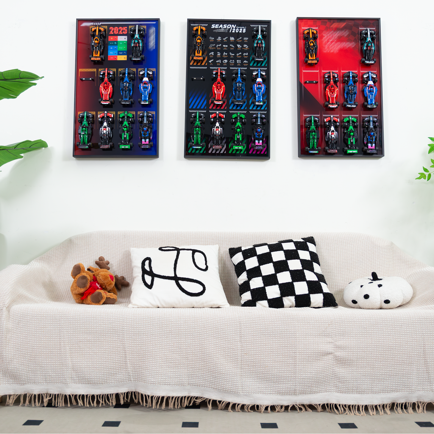Premium Wall-Mounted Display Frame Compatible with LEGO® Speed Champions Cars (2025)