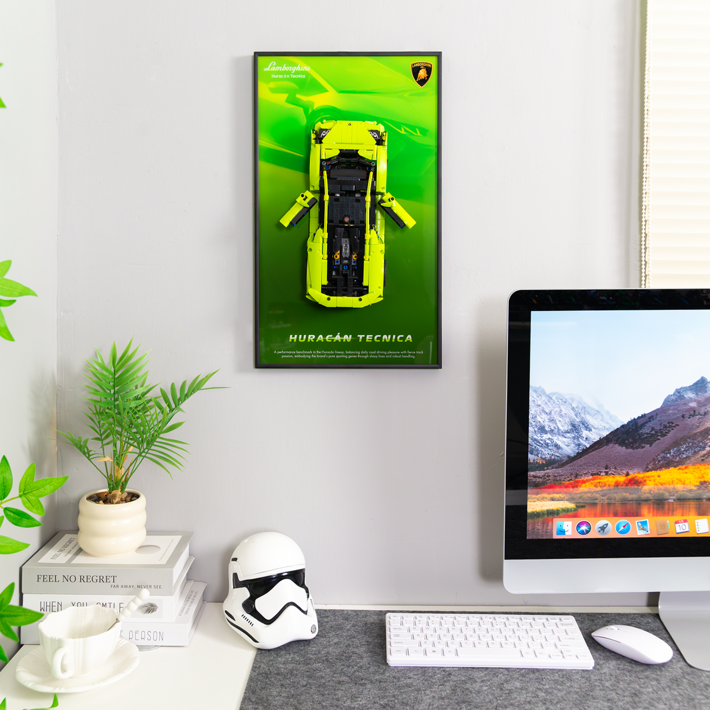 Premium Wall Display Frame Compatible with LEGO® Technic™ Lamborghini Huracán Tecnica 42161