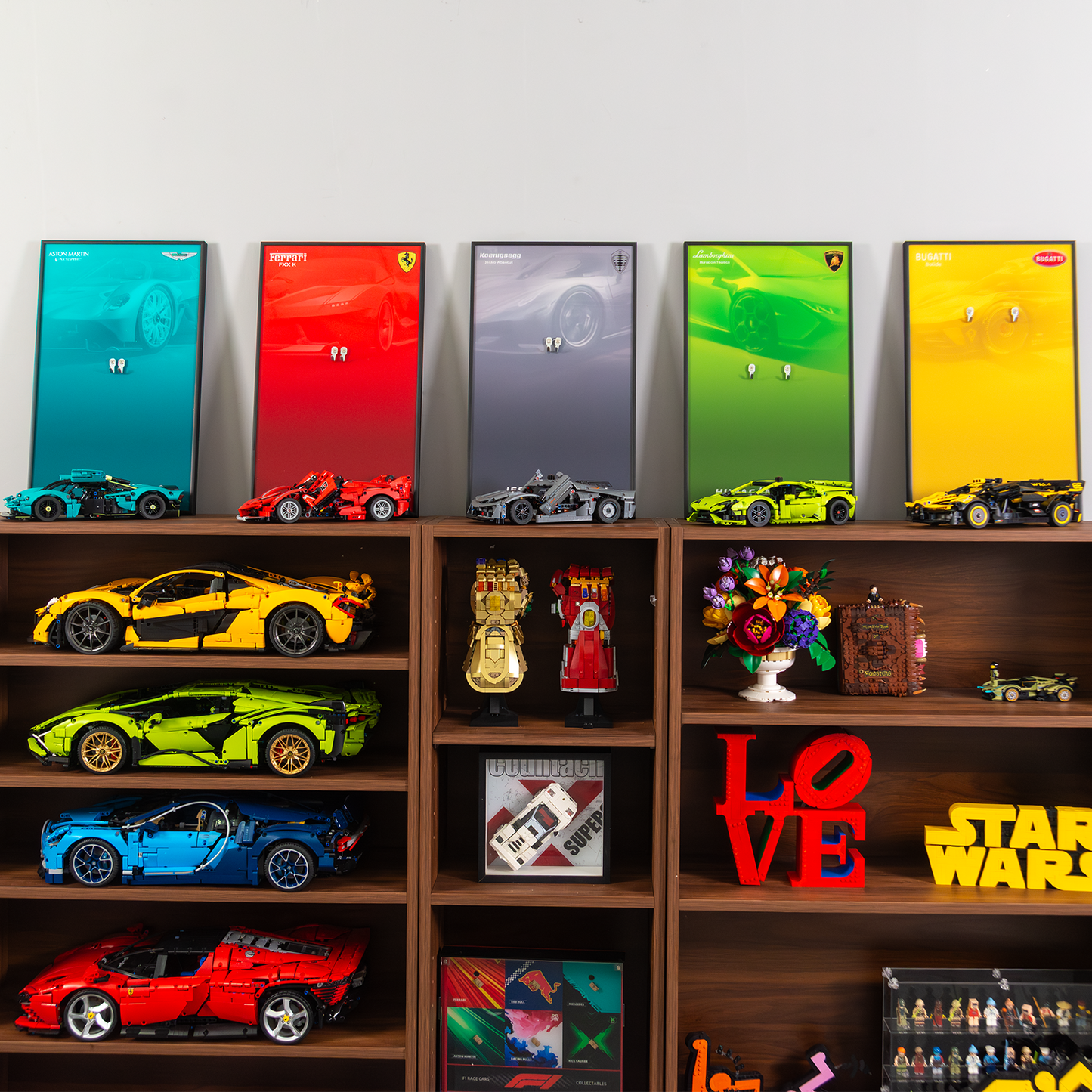 Premium Wall Display Frame Compatible with LEGO® Technic™ Koenigsegg Jesko Absolut Grey Hypercar 42173